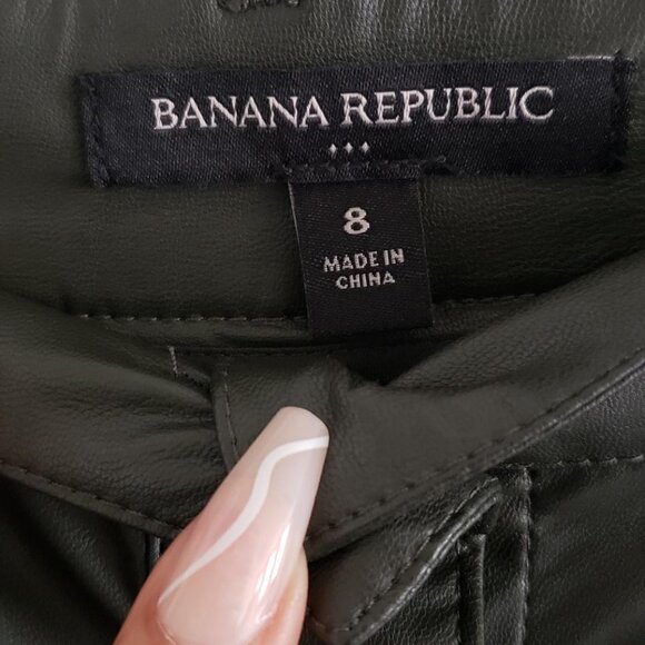 Banana Republic Vegan Leather Midi Skirt Olive Green size 8 - Picture 8 of 8